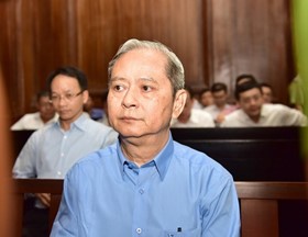 Đề nghị khai trừ Đảng nguyên Phó chủ tịch TP.HCM Nguyễn Hữu Tín